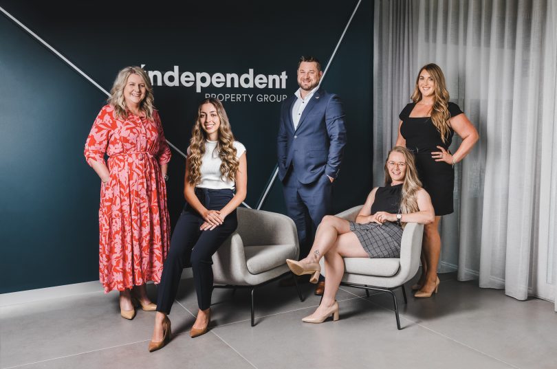 Independent Strata group photo